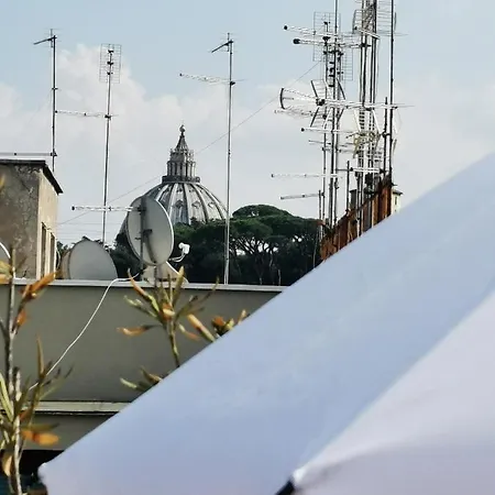 Vatican Terrace * Roma